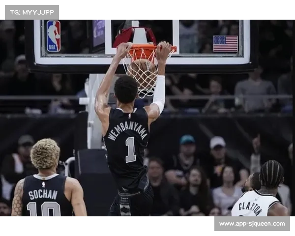 文班亚马31分15板10助三双，马刺仍不敌勇士